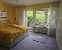 Schlafzimmer mit Zugang Garten 