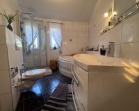 Großzügiges Badezimmer 