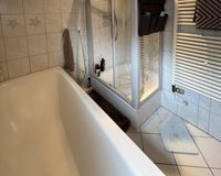 ...Wanne und Dusche