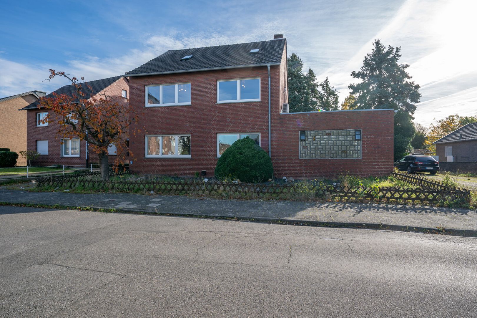 Großzügiges Einfamilienhaus mit Gartenparadies, Anbau und vielseitigen Nutzungsmöglichkeiten