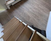 Blick Treppe zum Dachgeschoss 