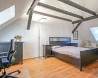 Schlafzimmer DG