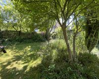 Gartenbereich hinter Garage
