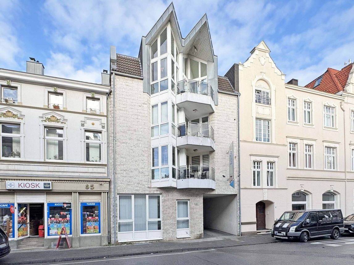 Handwerker aufgepasst: Büro mit Werkstatt, Lager und Stellplätzen!