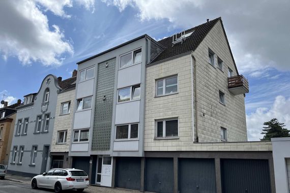 Großzügige Maisonette-Eigentumswohnung mit Balkon und Garage in Moers-Zentrum