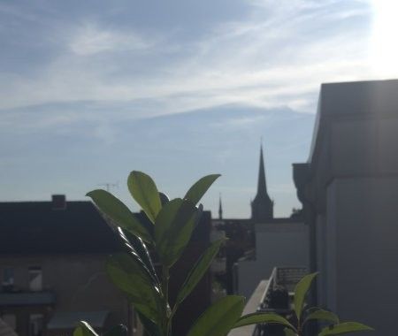 Domblick inklusive! Mitten im Herzen der city mit Tiefgarage