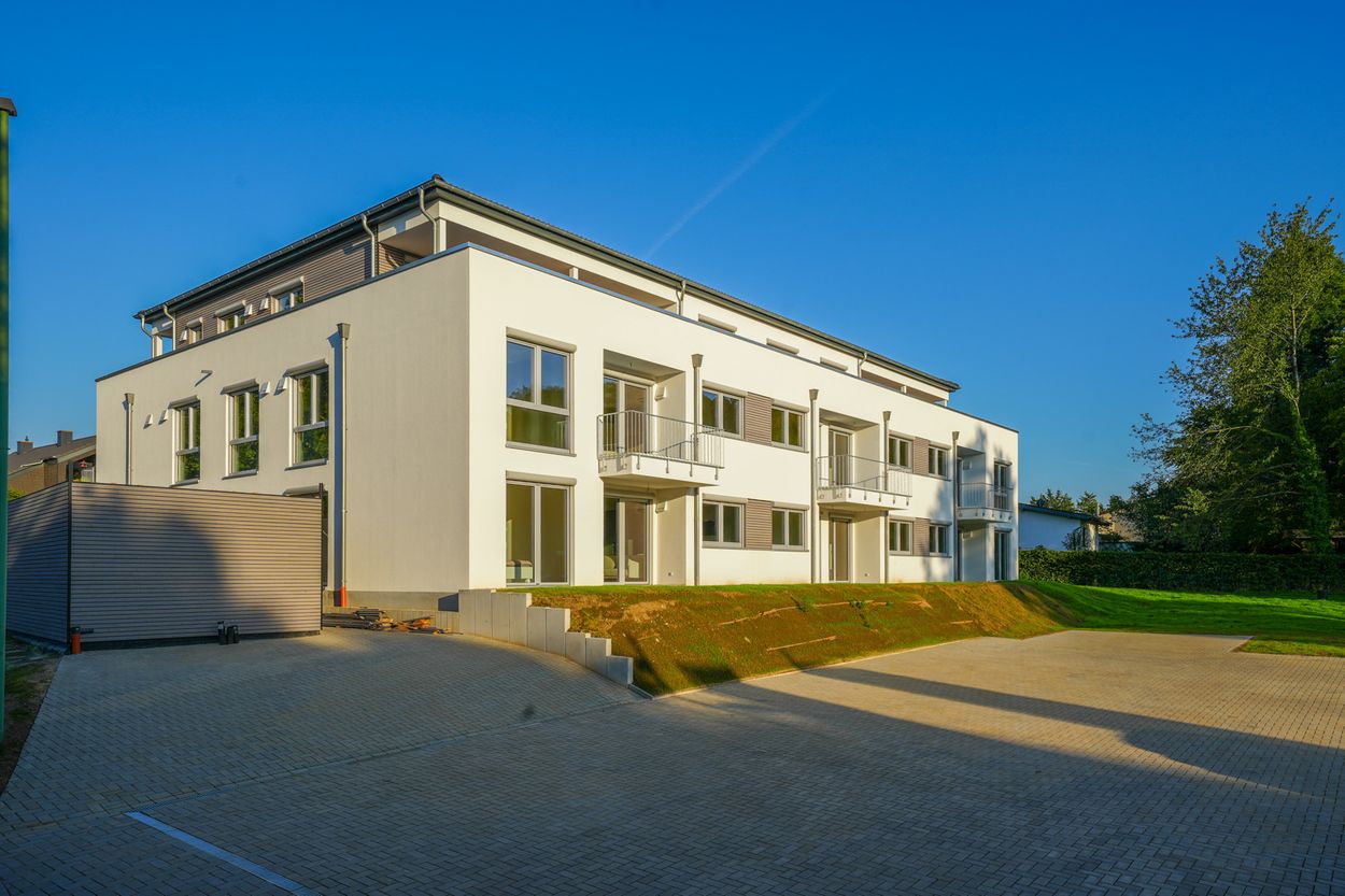 Licht, Luft & Lebensqualität: Bezugsfreie 3-Zimmer-Wohnung mit Stil, Balkon und barrierearmem Zugang