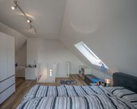 Schlafzimmer DG