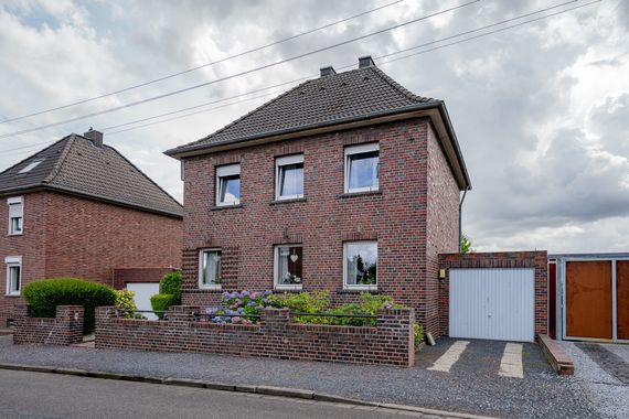 Freistehendes Zuhause mit Charme und grünem Rückzugsort