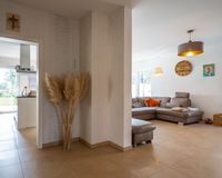 Blick in den offenen Wohnbereich