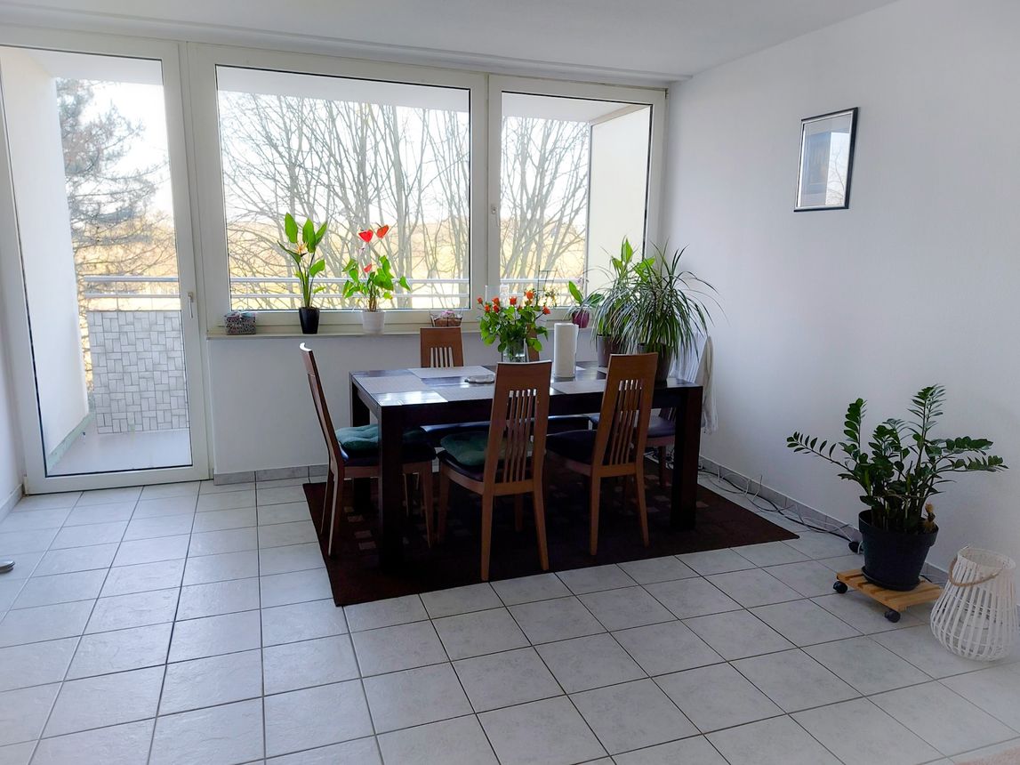 -Provisionsfrei- Wohnung mit Balkon und Tiefgaragenstellplatz in Moers