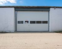 Rolltor mit Schlupftür