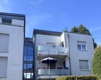 Hauseingang mit Blick Dachterrasse 