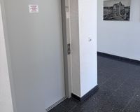 Aufzug bis zur Tiefgarage 