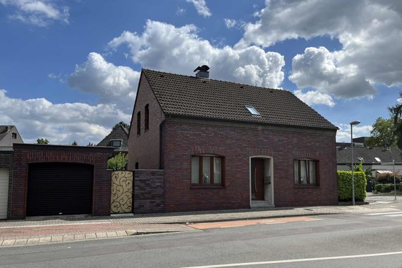 Freistehendes Einfamilienhaus im Moerser Josefviertel