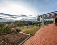 Terrasse mit Blick in den Garten