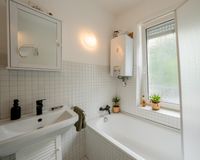 8 Badezimmer OG