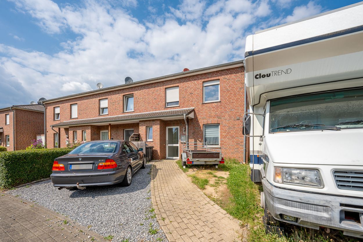 Viel Raum für große und kleine Träume – Familienfreundliches Reihenendhaus mit 5 Zimmern und Garten