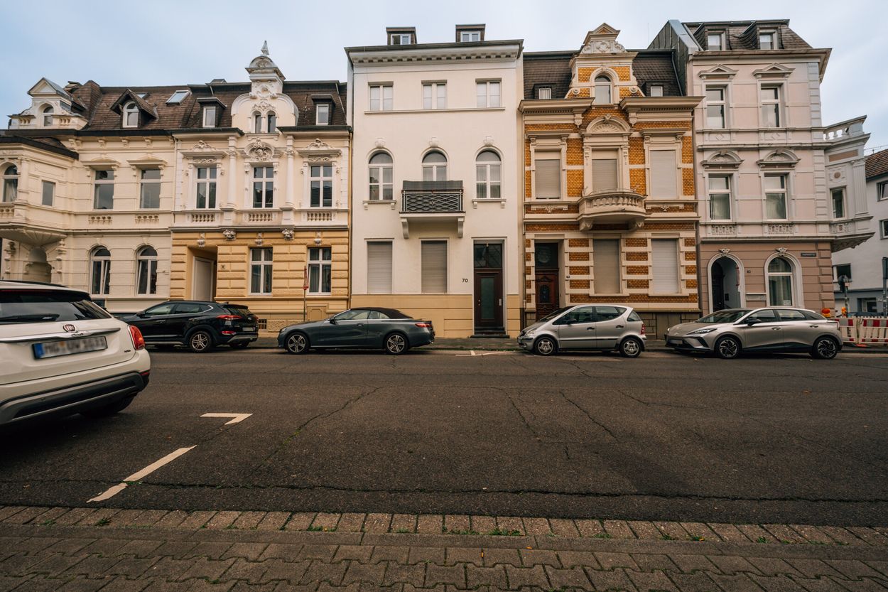 Historischer Charme trifft modernen Wohnkomfort – stilvolle Erdgeschosswohnung in Mönchengladbach