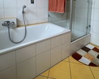 Badezimmer obere Wohnung