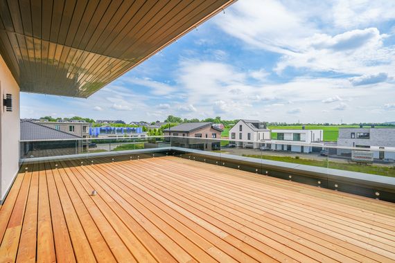 Lichtdurchflutete Maisonette mit Dachterrasse, Garten, Garage und Wohlfühlambiente auf zwei Etagen