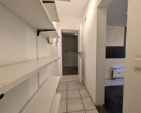 Abstellraum Küche, Zugang zur Garage