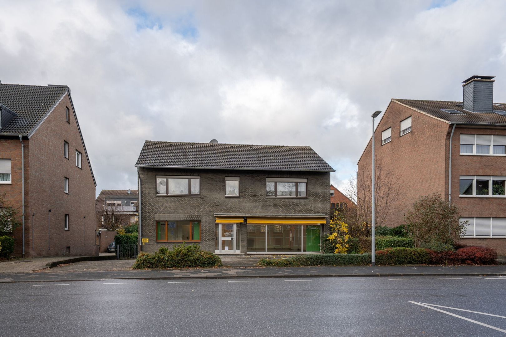 Wohnen & Arbeiten unter einem Dach: Vielseitiges Wohn- und Geschäftshaus mit großem Potenzial