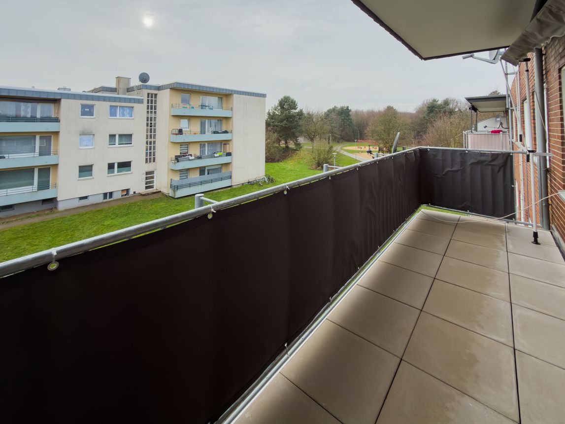 4-Zimmer-Wohntraum 2. OG – Balkon, Spielplatz, individuelle Gestaltung & sichere Miete