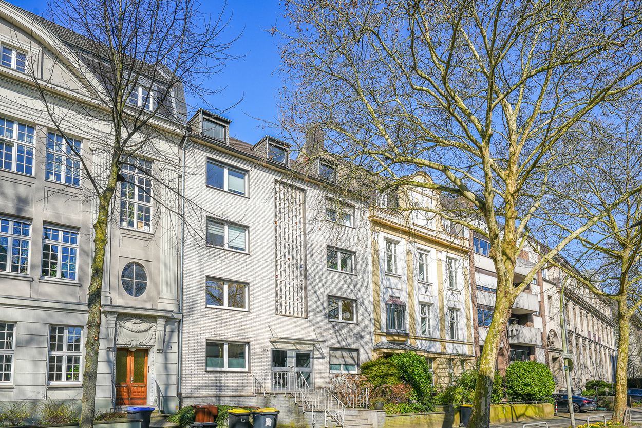 Sonnige Etagenwohnung mit Balkon & Raum für Ideen – Ihr Wohntraum mit Potenzial in Mönchengladbach