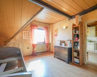 Durchgangszimmer DG