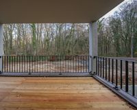 Überdachter Balkon